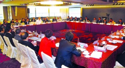  5月14日，華僑試驗區(qū)規(guī)劃和政策創(chuàng)新征詢意見座談會在香港舉行。（《南方日報》/林馥盛 攝)