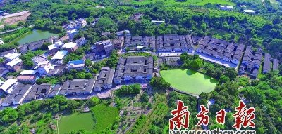 中國傳統(tǒng)古村落銅琶村古民居群。