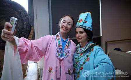 孔子學(xué)院總部文化體驗(yàn)——戲曲服飾