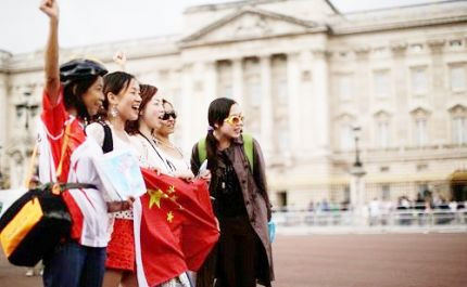 在西班牙旅游的中國(guó)游客 在西班牙旅游的中國(guó)游客