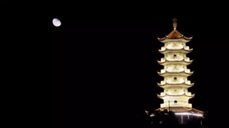露從今夜白，月是故鄉(xiāng)明。(一等獎作品 攝影：劉米朵)