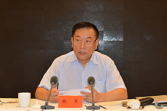 7月25日上午，中國僑聯(lián)九屆六次常委會(huì)議在京召開，中國僑聯(lián)主席林軍主持會(huì)議并講話。