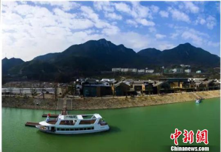 千峽湖生態(tài)旅游度假區(qū)。青田旅委提供