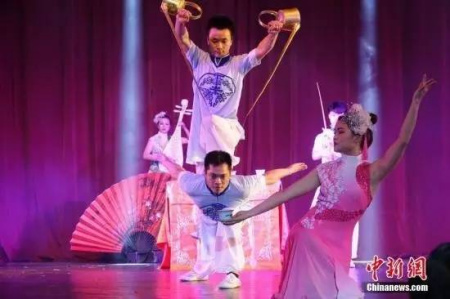 馬來西亞·詩巫，長嘴壺功夫表演《中華茶韻》
