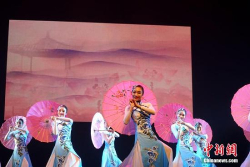 舞蹈表演《美人吟》。 <a target='_blank' >中新社</a>記者 付強 攝