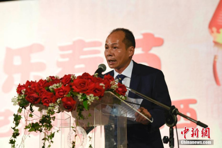 巴西華人協(xié)會(huì)會(huì)長朱蘇忠致辭。 <a target='_blank' >中新社</a>記者 莫成雄 攝