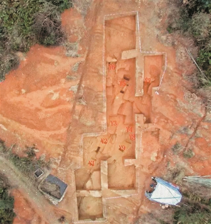 永春苦寨坑原始青瓷窯址遺跡全景 (中國文物報) 永春苦寨坑原始青瓷窯址遺跡全景 (中國文物報)