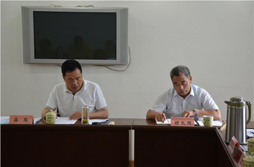顧元周主任介紹夏令營活動背景及意義 顧元周主任介紹夏令營活動背景及意義