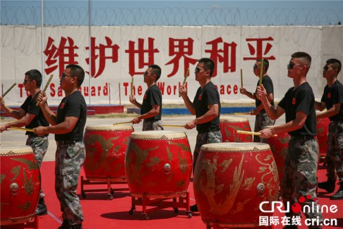 鼓振軍威。攝影：張一夫
