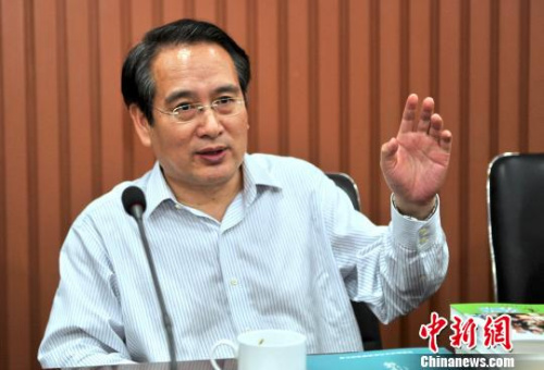 圖為：譚天星寄語<a target='_blank' >中新社</a>浙江分社的采編隊(duì)伍?！±畛宽?攝