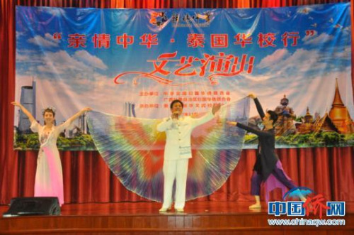 圖為精彩的演出現(xiàn)場(chǎng)。林浩　攝
