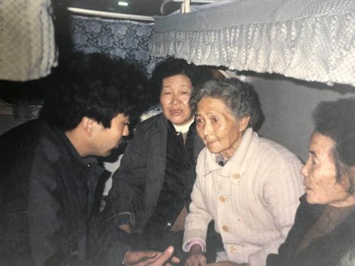 1992年，三位韓籍“慰安婦”到北京尋求童增的支持。受訪者供圖