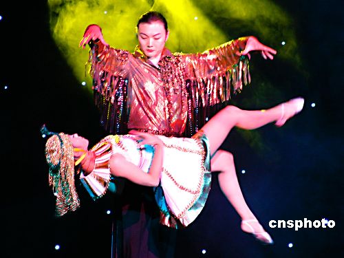 魔術(shù)師李寧，他是獲世界魔術(shù)比賽“金魔棒獎(jiǎng)”的亞洲第一人。