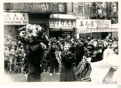 (文中圖片均來(lái)自美國(guó)中文網(wǎng)微信公眾號(hào))