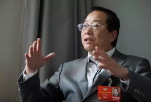 3月6日，全日本華僑華人聯(lián)合會會長劉洪友在北京接受專訪。《東方新報》特約記者李國慶攝