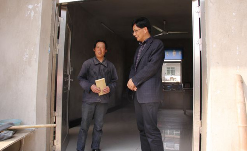 走訪慰問白兔鎮(zhèn)幸福村貧困戶 走訪慰問白兔鎮(zhèn)幸福村貧困戶
