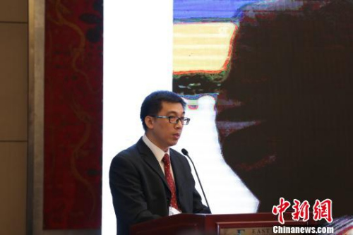  資料圖：菲律賓《商報》執(zhí)行副總編輯莊銘燈。 張暢 攝