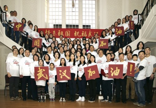 在行動！麻州華人齊心戰(zhàn)“疫” 支援一線醫(yī)護人員。(美國中文網(wǎng))