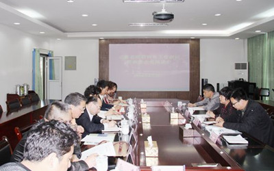 圖為安徽省僑聯(lián)調(diào)研組在蕪湖市召開座談會(huì)