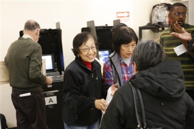 圖為當?shù)貢r間11月8日