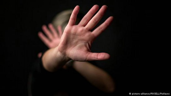 疑似女受害者微博小號回應(yīng)外界質(zhì)疑。(德國之聲中文網(wǎng))