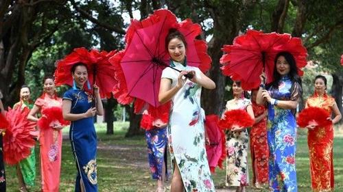 中國僑網(《澳洲人報》圖片)