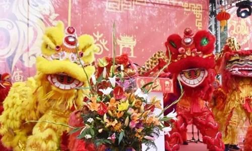 中國僑網(wǎng)2017年“歡樂春節(jié)·中國廟會”(西班牙《歐華報》)