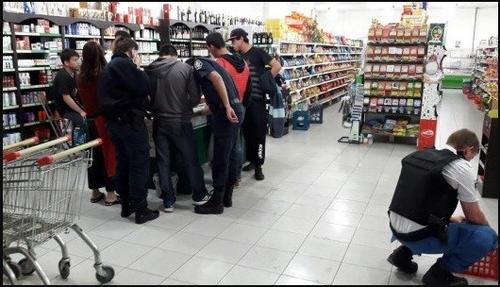 中國僑網(wǎng)被搶超市(阿根廷華人網(wǎng))
