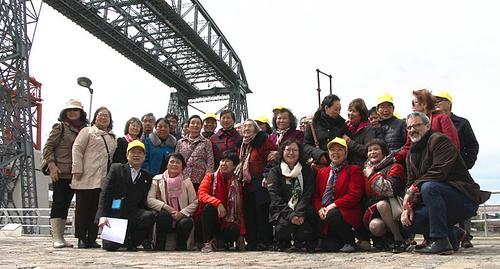 中國僑網旅阿老僑胞參觀了布市(阿根廷華人網)