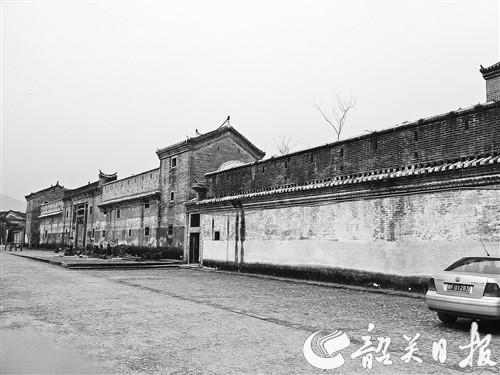 中國僑網(wǎng)滿堂客家大圍。