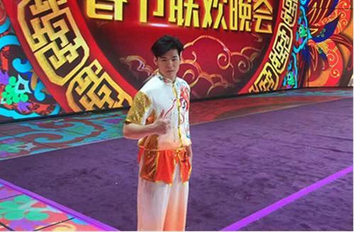 中國僑網(wǎng)黃陳健