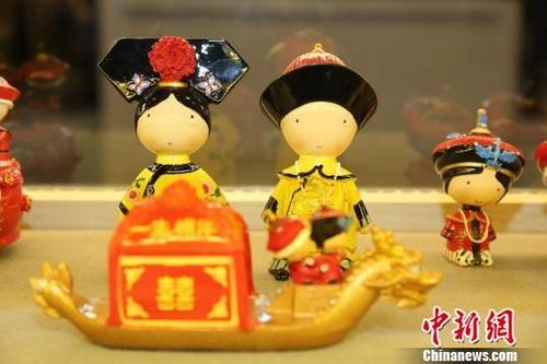 中國(guó)僑網(wǎng)資料圖:故宮娃娃