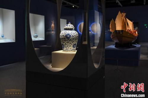 中國(guó)僑網(wǎng)展廳內(nèi)景 余冠辰 攝